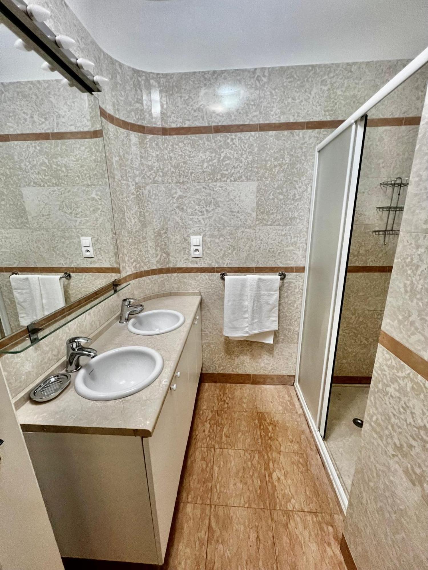 Four Reasons Apartmán